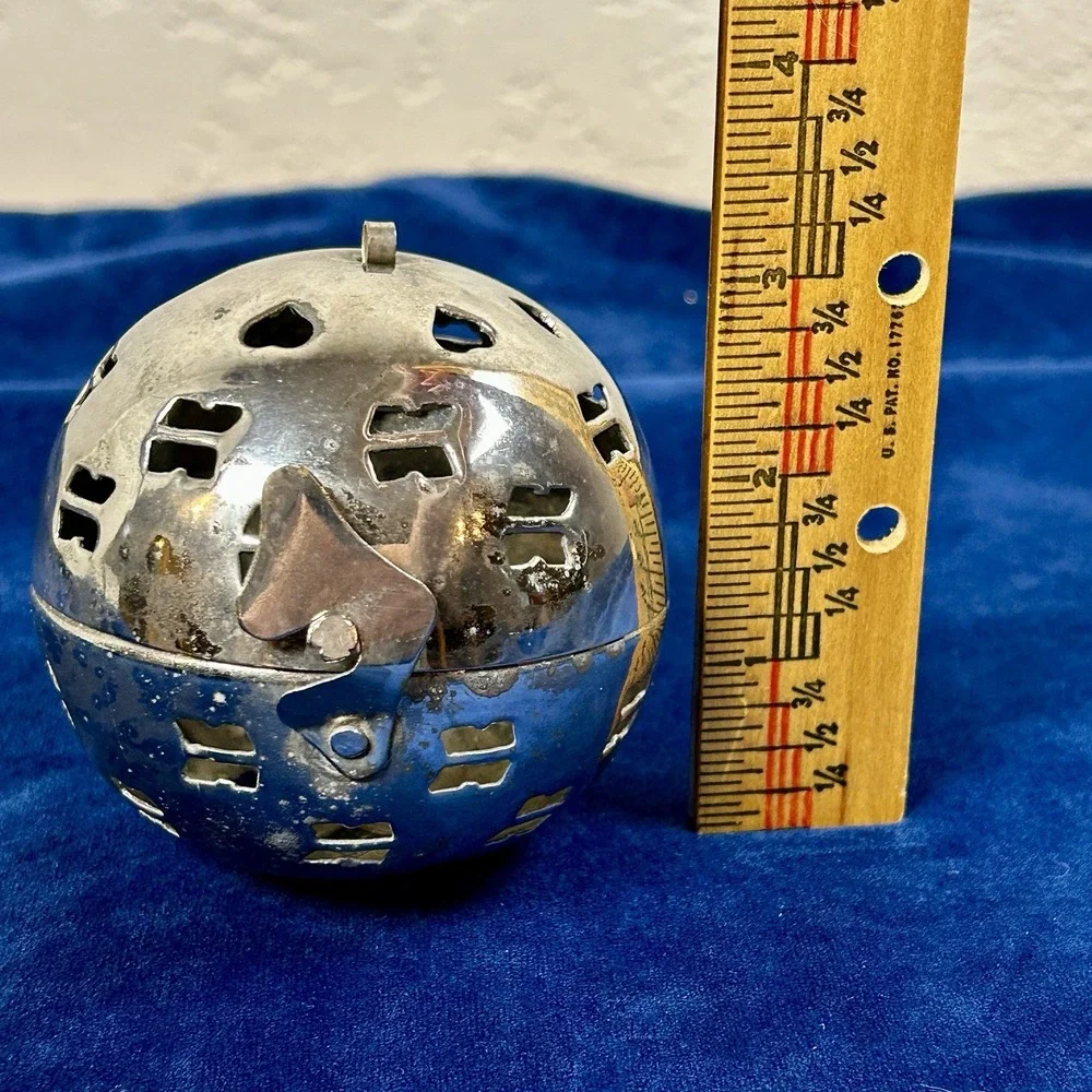 Vintage Silverplate Friendship Ball Potpourri Holder Ornament Pomander
